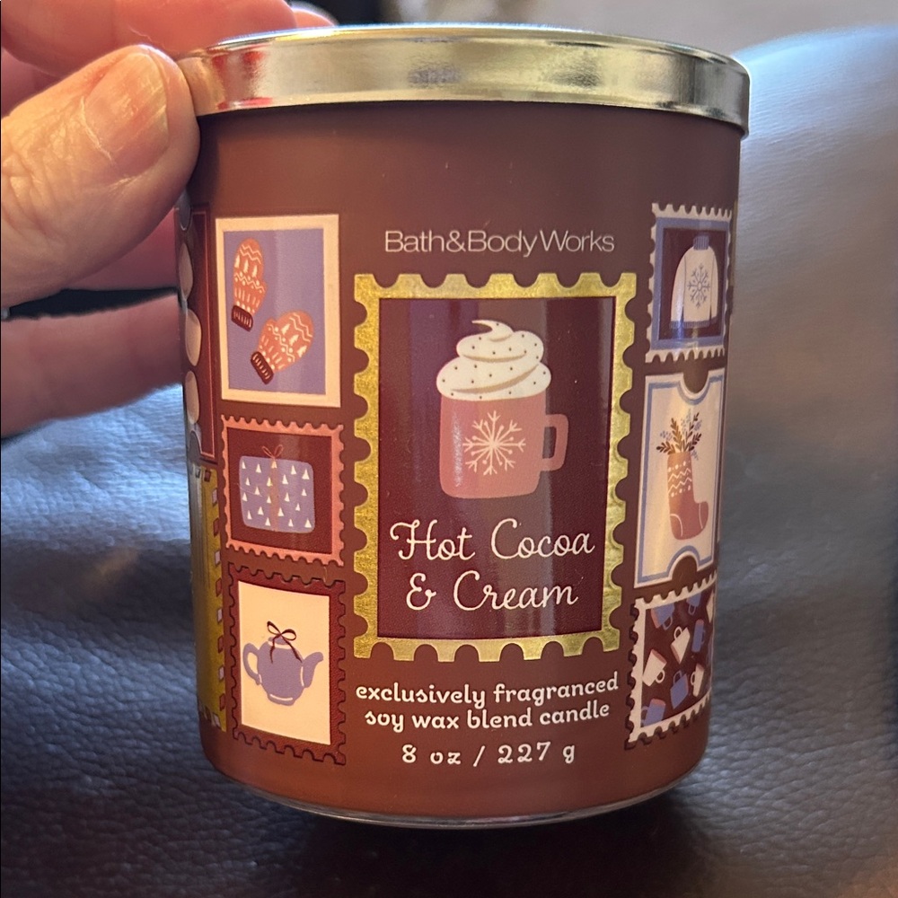 Bath & Body Works Hot Cocoa & Cream Brown Candle